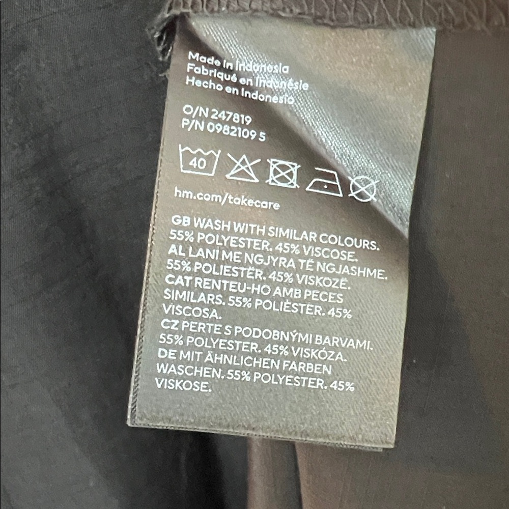 H&M Black V-Neck Kaftan Size Medium NWT - Picture 6 of 7
